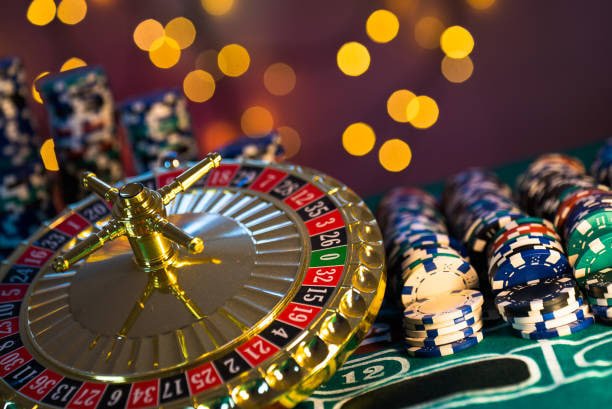 Filipino player enjoying live dealer casino games on slotsph apk mobile platform